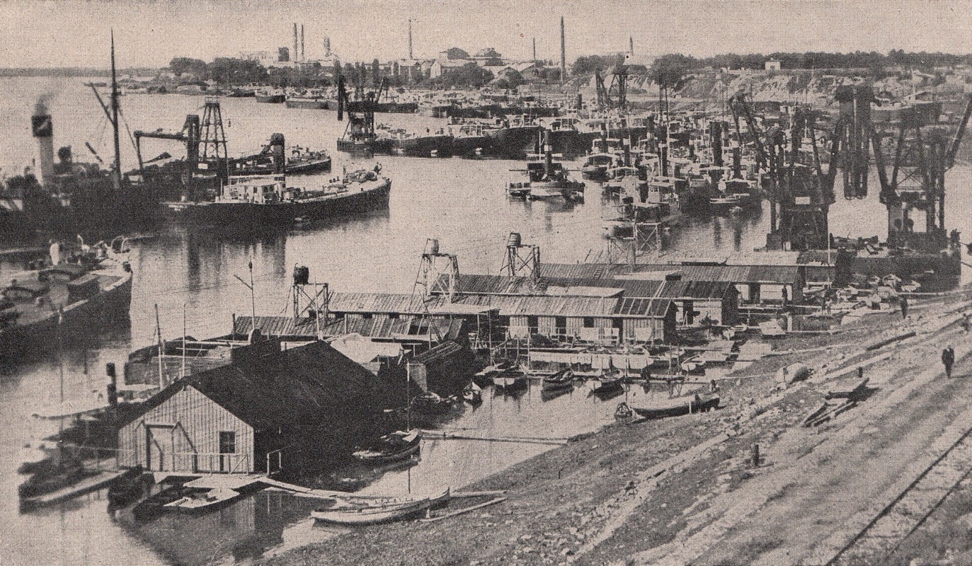 The Danube port of Braila, 1917